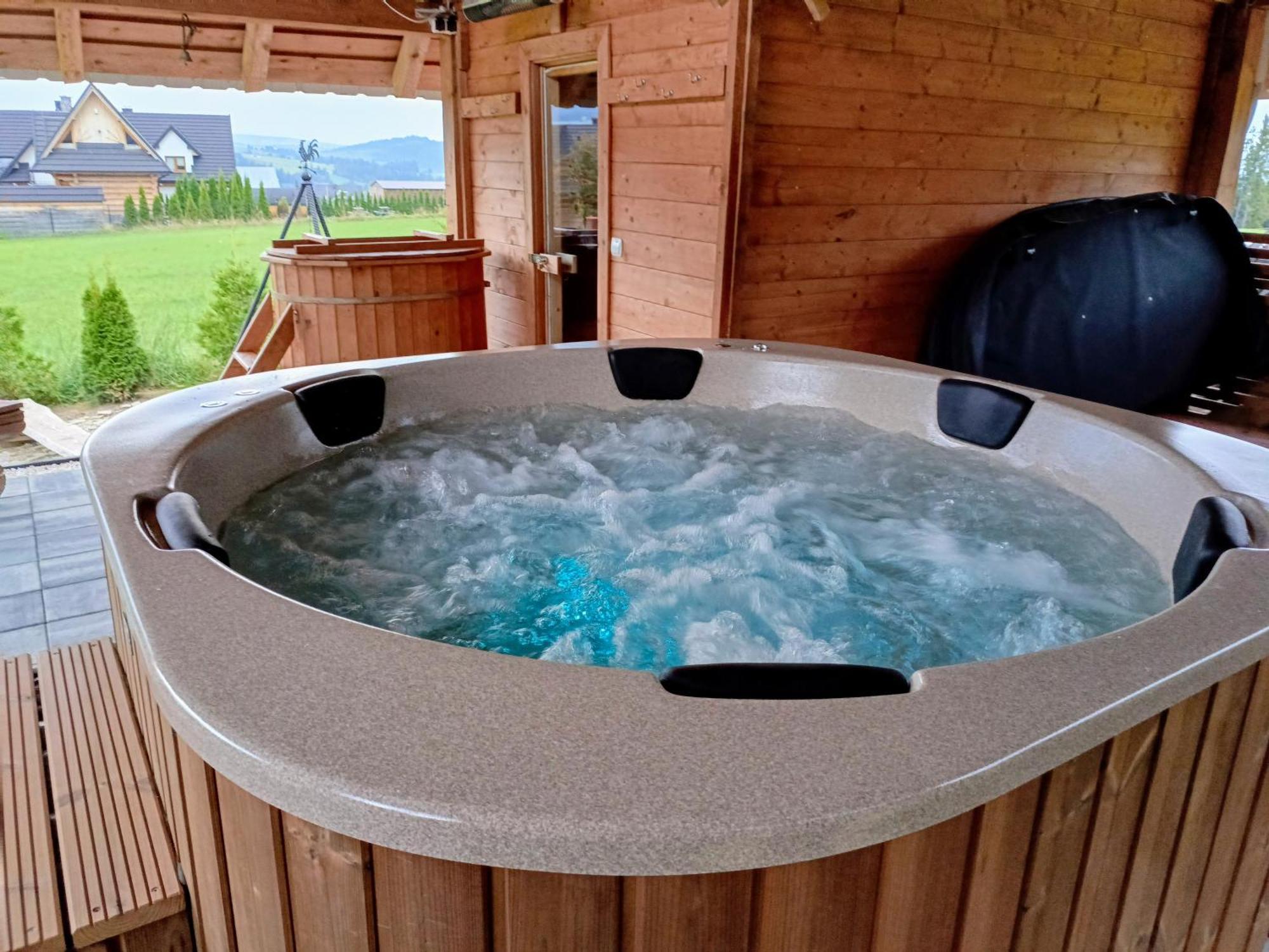 Domek W Zebie Z Jacuzii I Sauna W Cenie 扎布 外观 照片